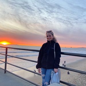 Meet your Posher, Alexandra